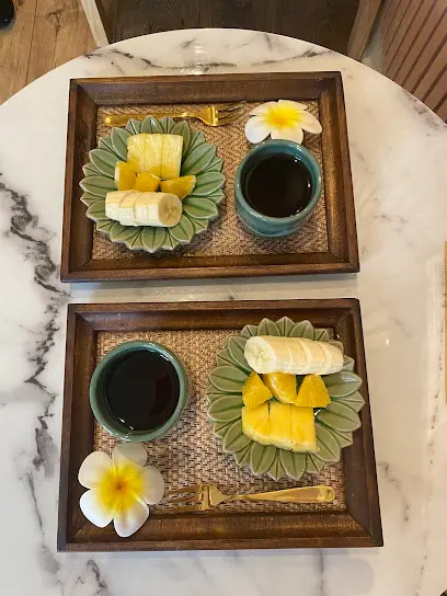 Grand Royal Thai Massage - Head Spa