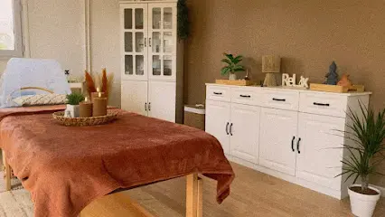 Kenaya Head - Head Spa