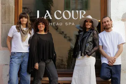 La Cour Head Spa - Head Spa
