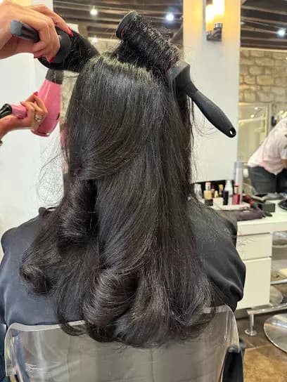 Salon 17 - Head Spa