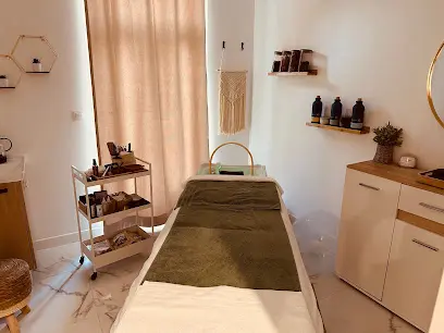 L’Atelier Beauté Esthétique Coiffure Spa - Head Spa