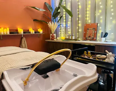 Lunakraë - Head Spa & Massages - Head Spa