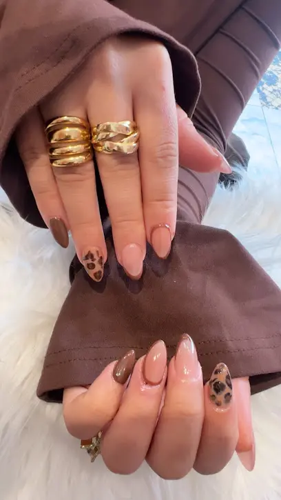 Zeylin - Head Spa