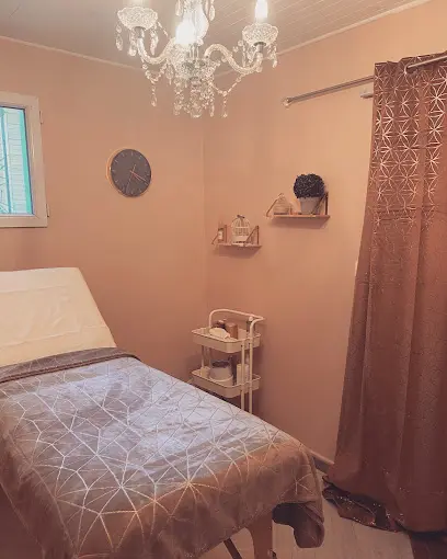 Selena Beauty - Head Spa