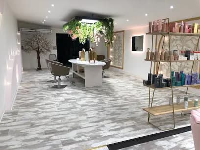 Kenzablanka and Co - Head Spa